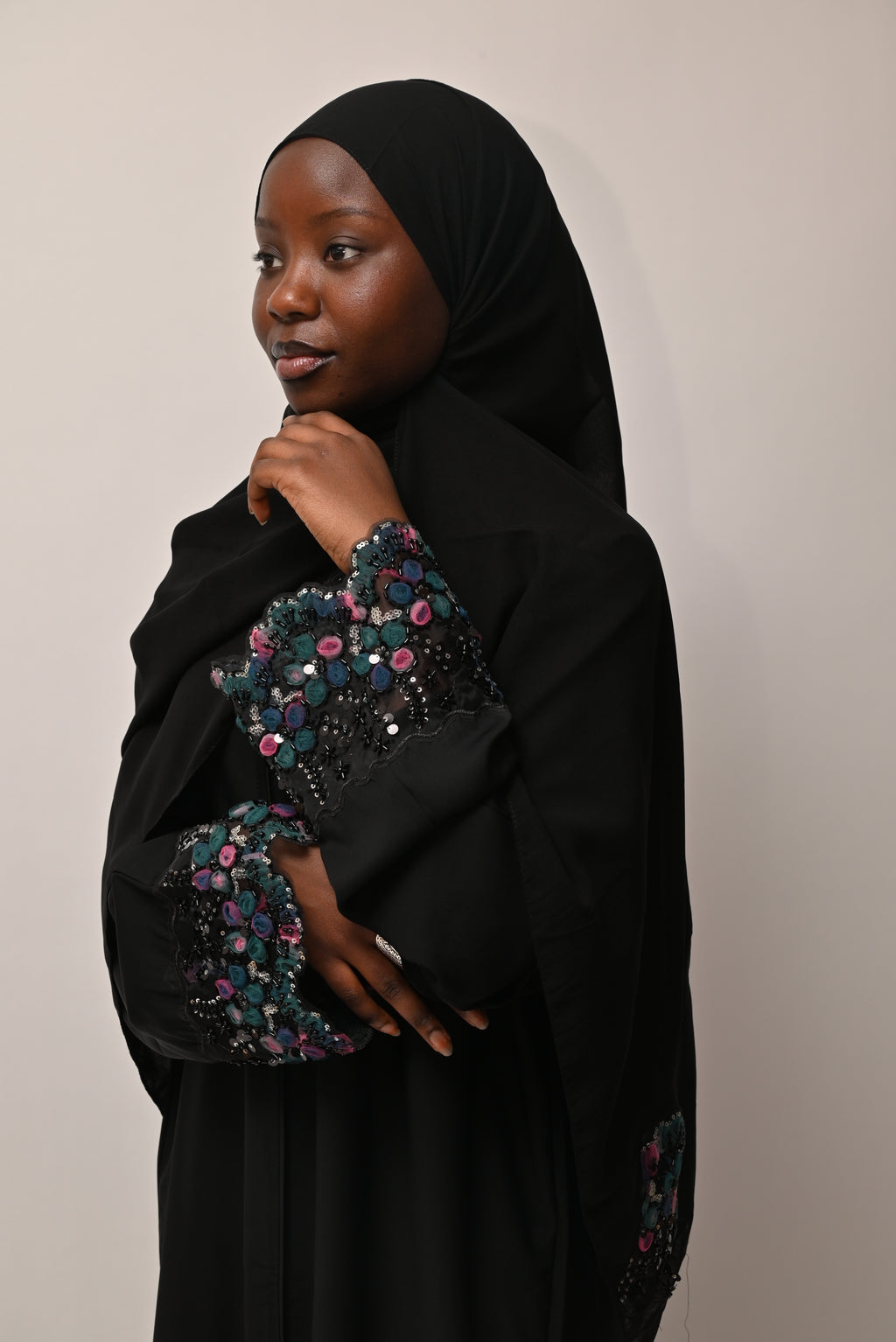 Abaya Malika