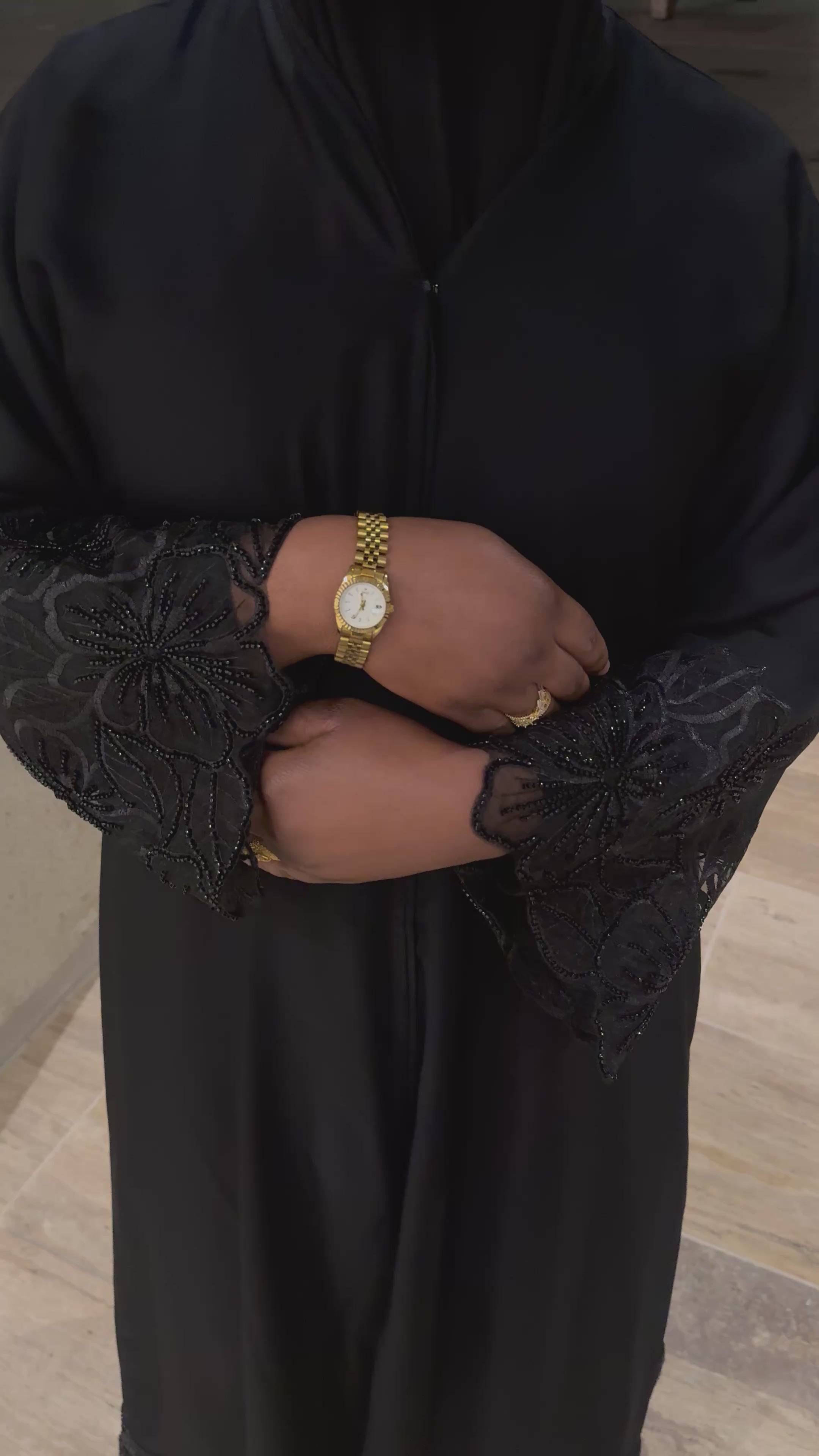 Abaya Zahra